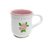 Keramik Kakaobecher weiß mit rosafarbenen kleinen Rosen und Spitze